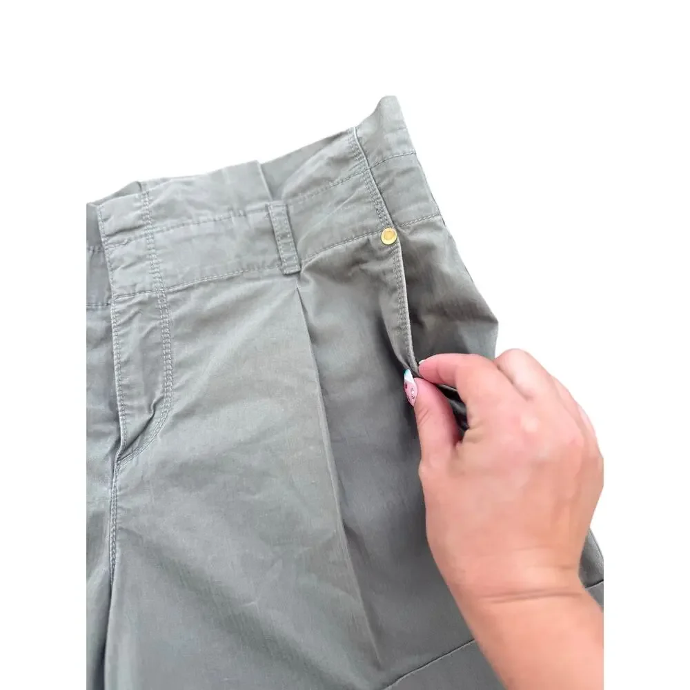 LOFT Olive Green Pleated Shorts Women’s Size 2